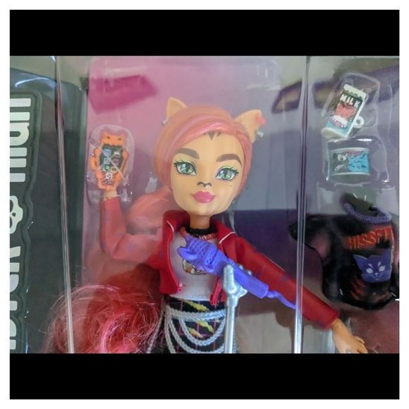 Monster High G3 TORALEI STRIPE Doll with Pet Sweet Fangs & Accessories 2022 New - Picture 7 of 13